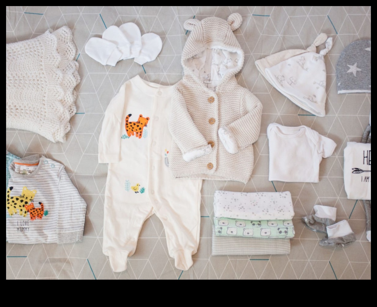 Începuturi la modă Cele mai elegante haine pentru bebeluși pentru un nou-născut 1 Începuturi la modă: alegeri de haine la modă pentru bebeluși