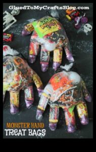 Pungi de bricolaj pentru Halloween: Fabricare pentru surprize dulci și înfricoșătoare