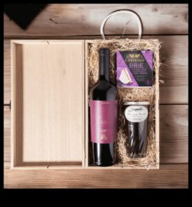 Cadouri DIY pentru iubitorii de vin și brânză: perechi elegante și gânditoare